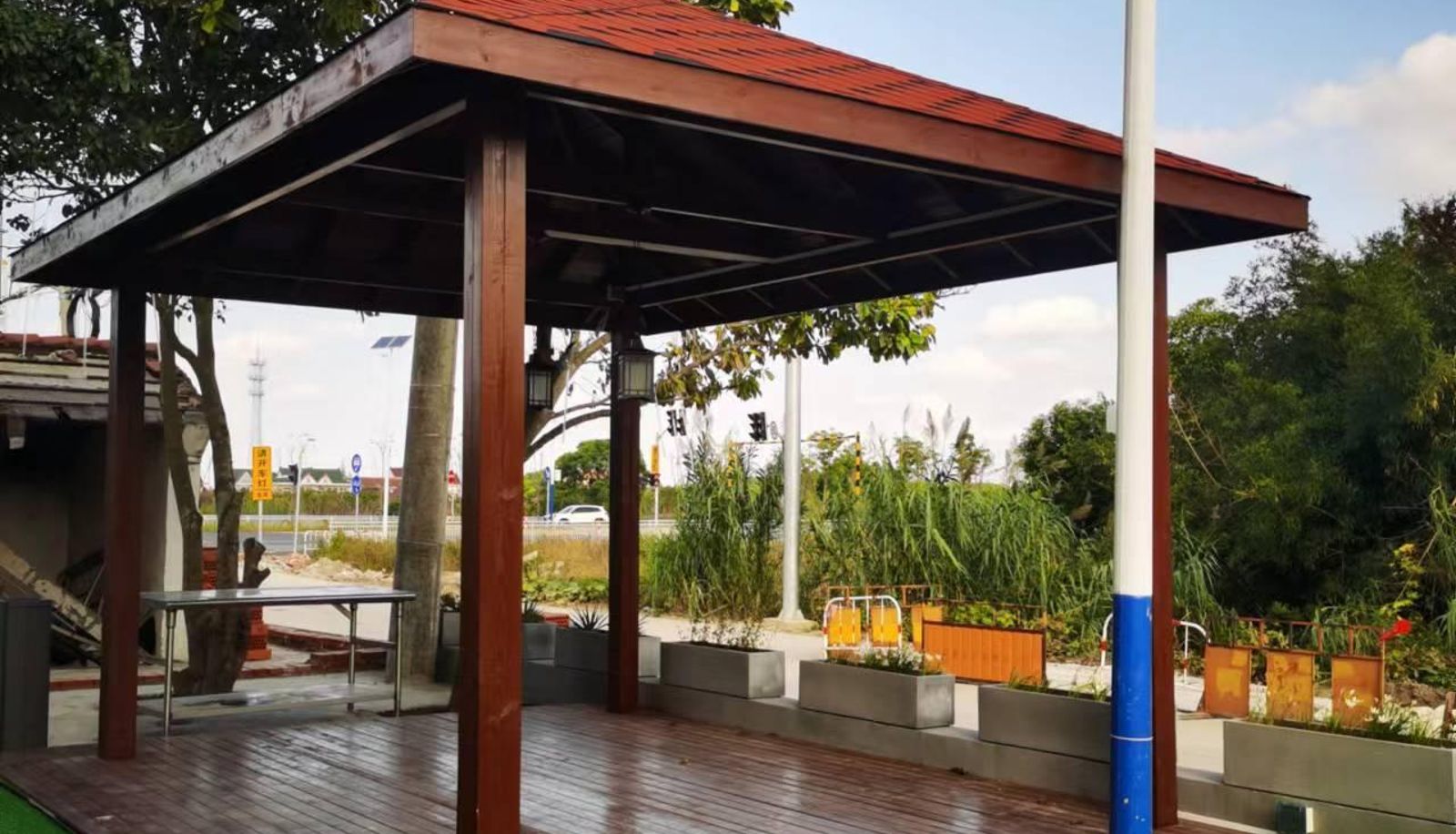 Area esterna dell'hotel - Riverside Family