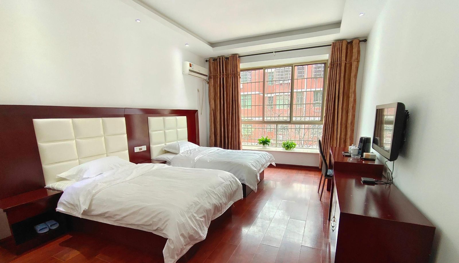 Zimmer - Extraordinary Business Hotel