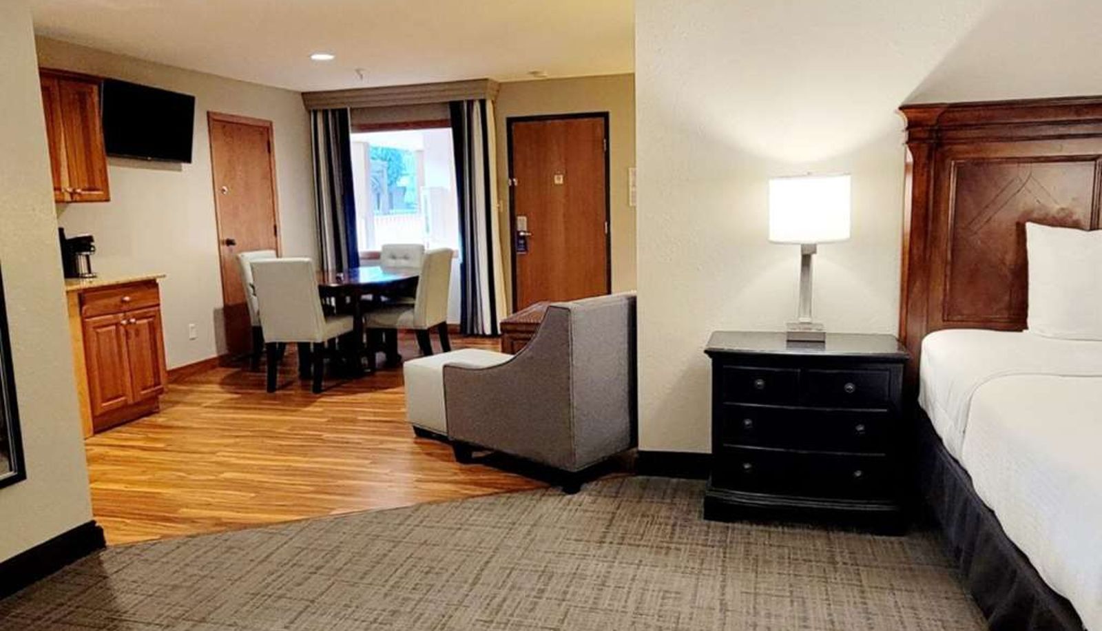 Camera - Best Western Plus Dubuque Hotel & Conference Center