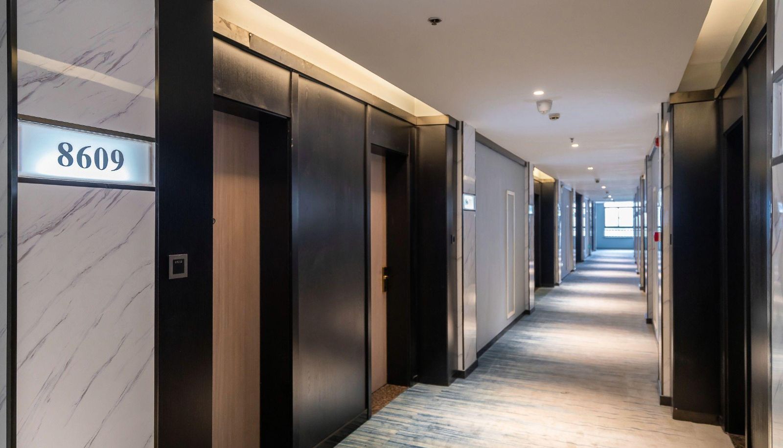 Zewnętrzna część hotelu - Baiyulan Wuxi Binhu Wanda Hotel