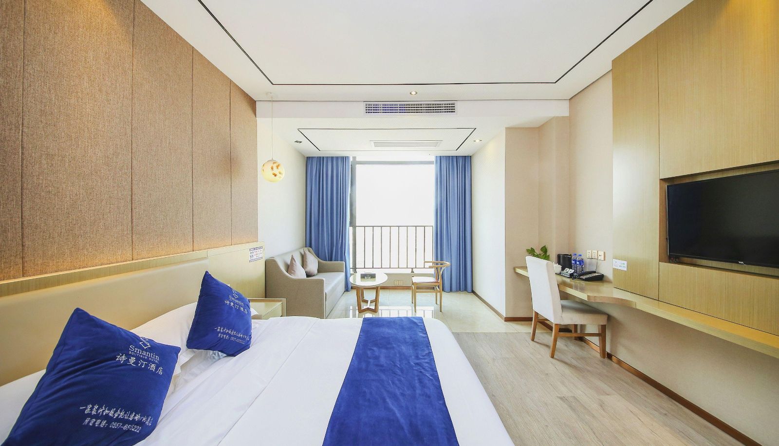 Camera business - Simantine Hotel