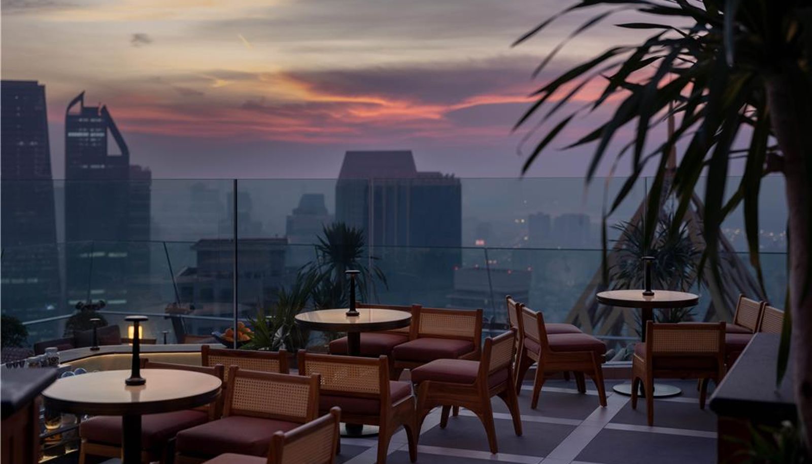 Bar - Dusit Thani Bangkok
