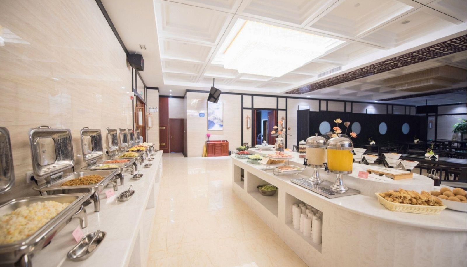 Buitenruimte van het hotel - Jilei International Hotel