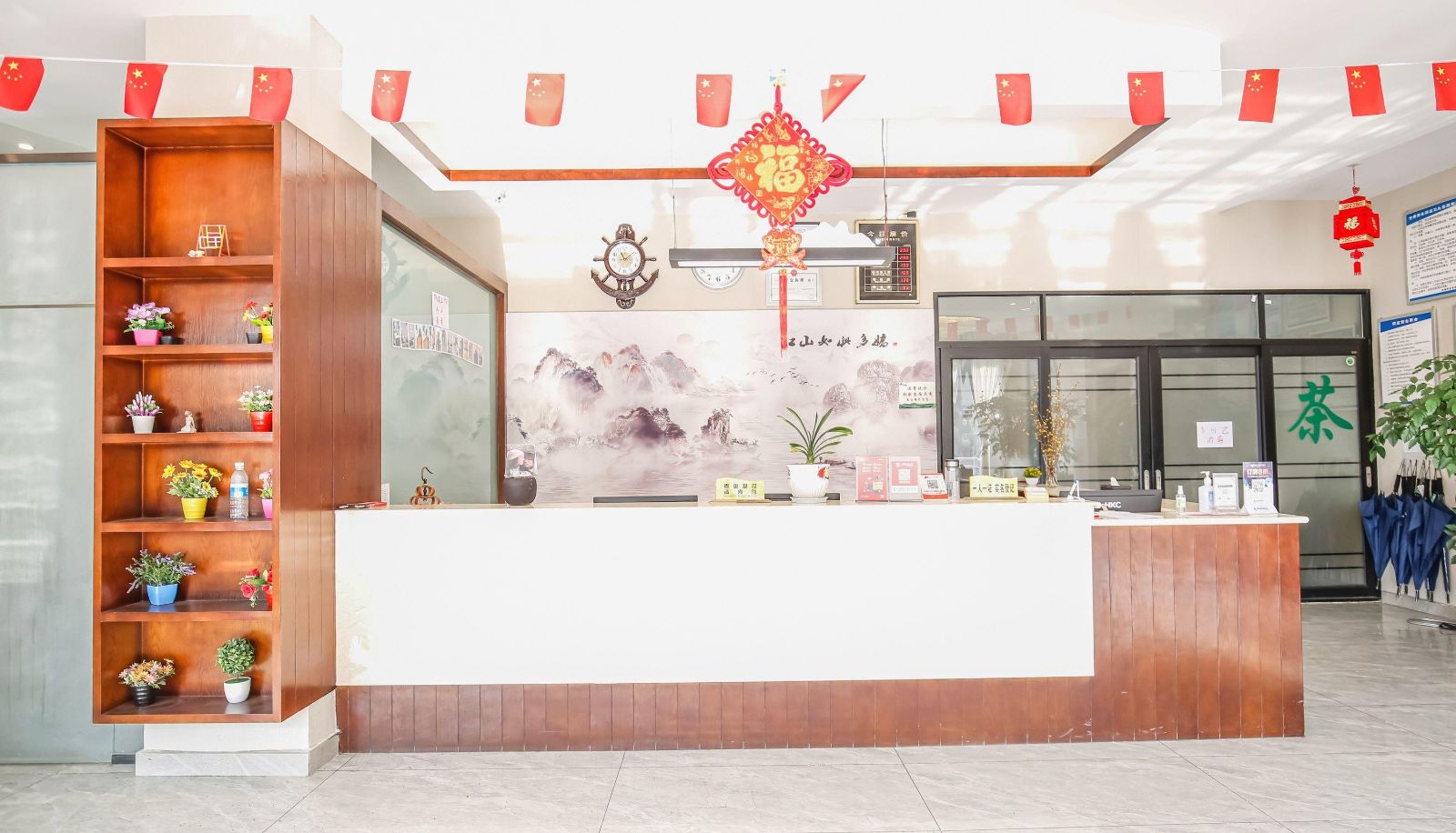 Zewnętrzna część hotelu - Jinxiangyi Inn (Dujiangyan Irrigation Project Store)