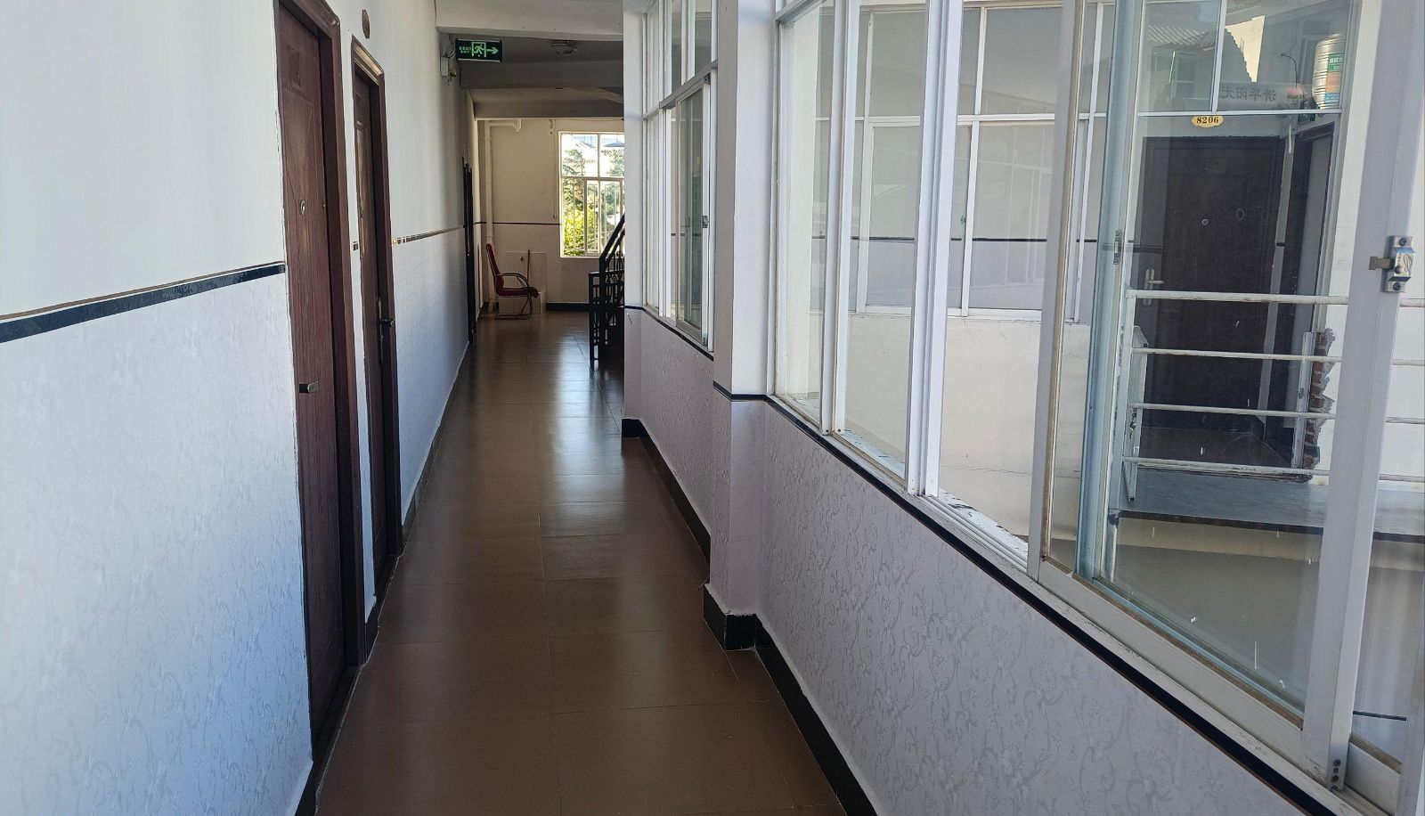 Zewnętrzna część hotelu - Handa Hotel