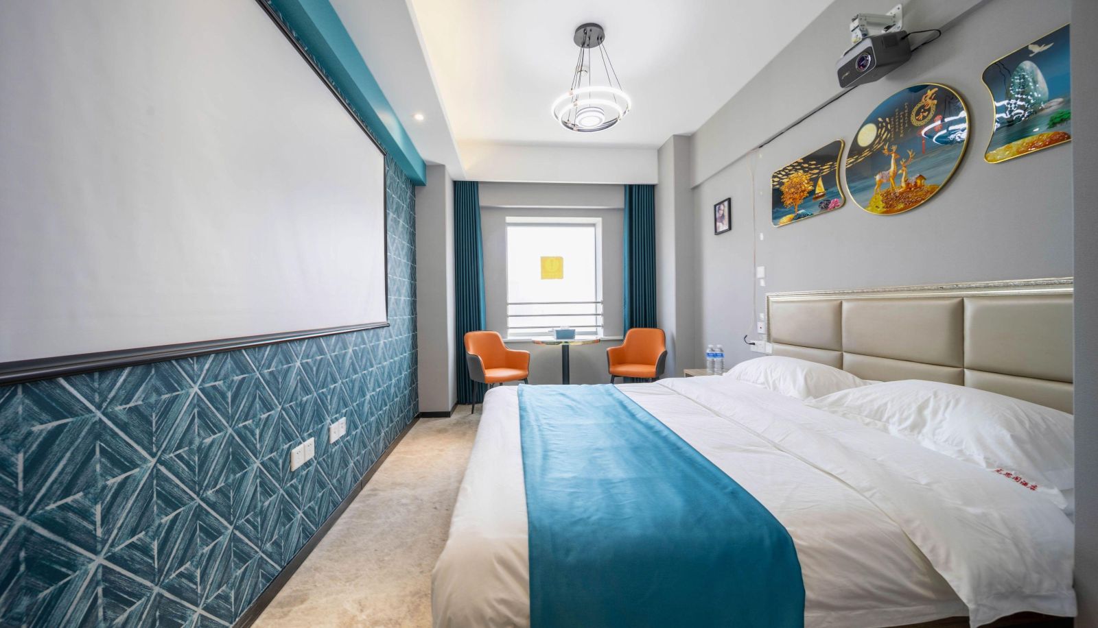 Zimmer - Xi'an Longsige Hotel (Metro Station Branch of Qujiang Campus of University of Science and Technology)