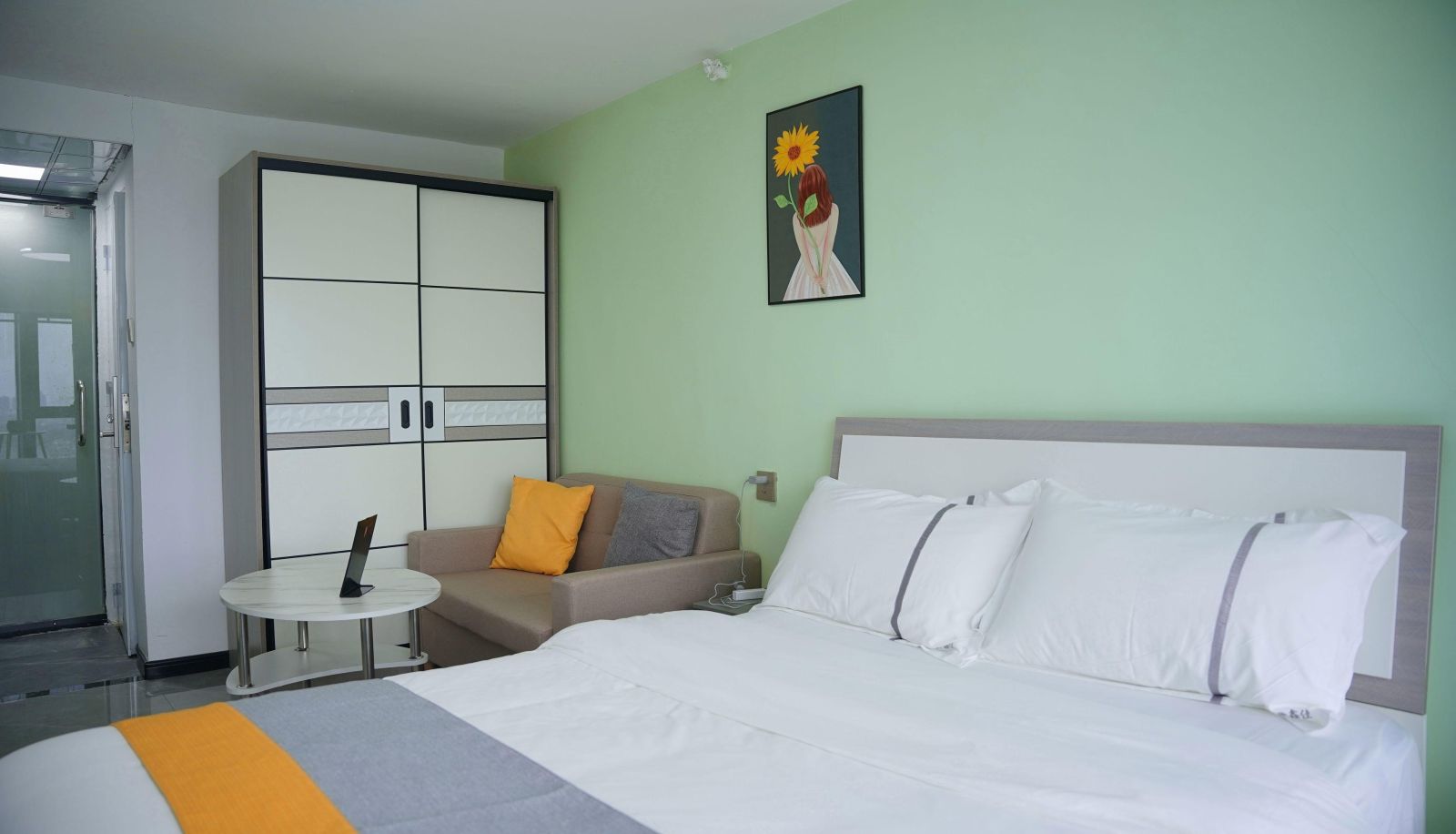 Habitación con balcón - Urban Holiday Hotel Apartment (Xiamen North Station Branch)
