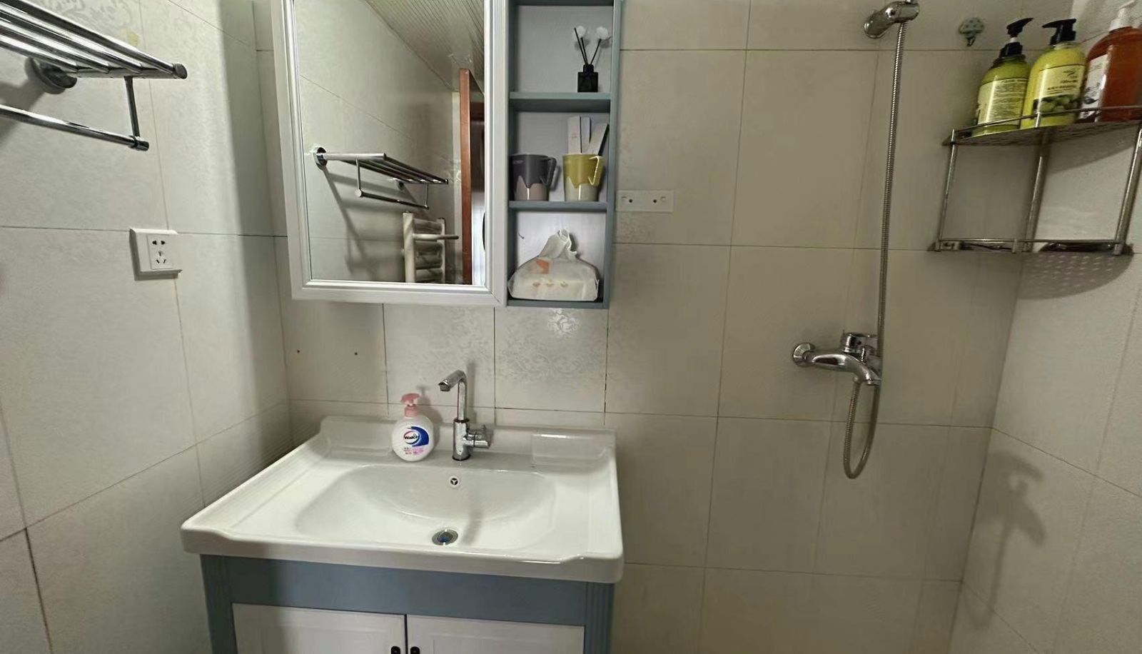 Habitación - One Heart Hotel