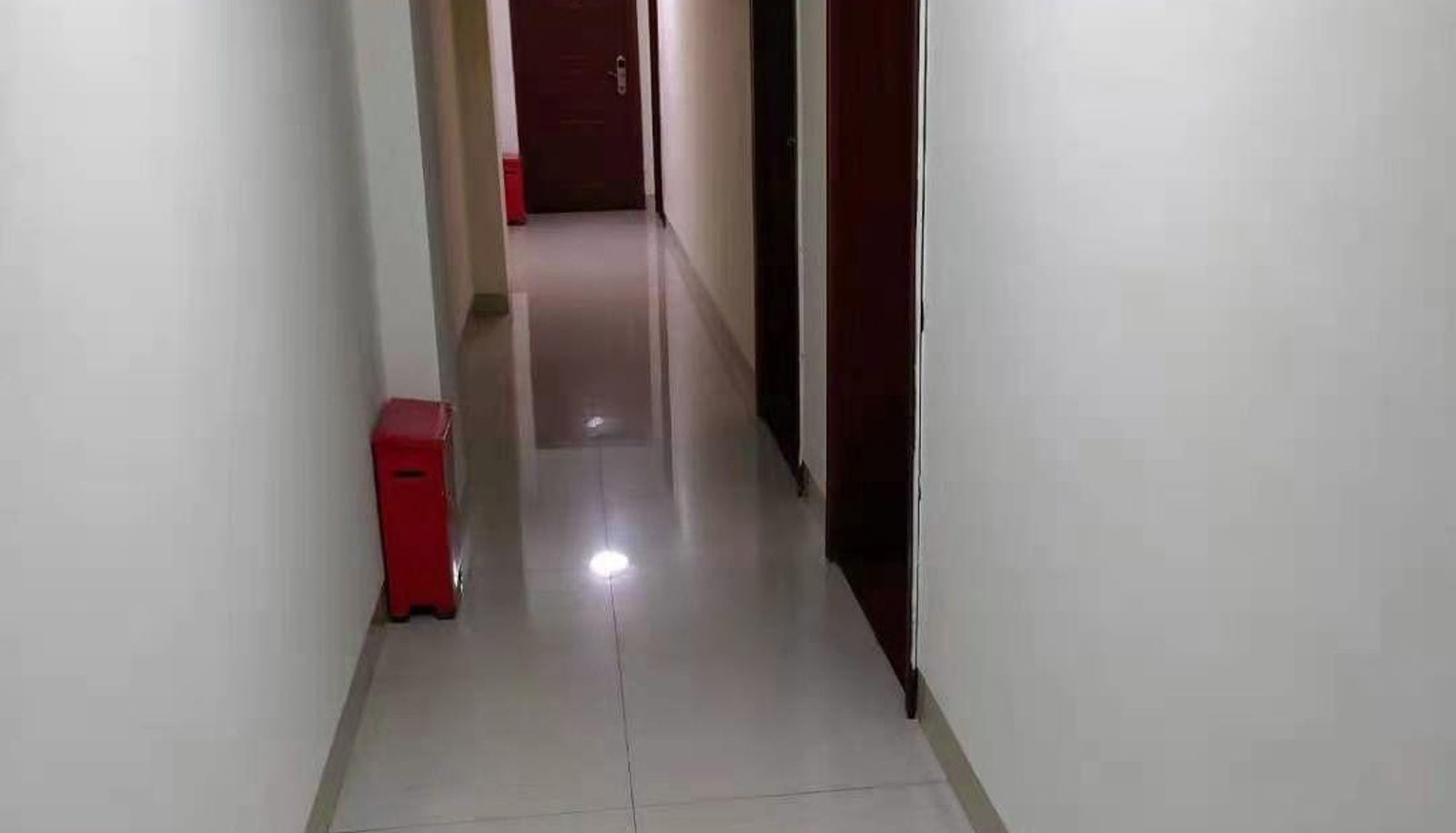 Zona exterior del hotel - Xinjia Business Hotel