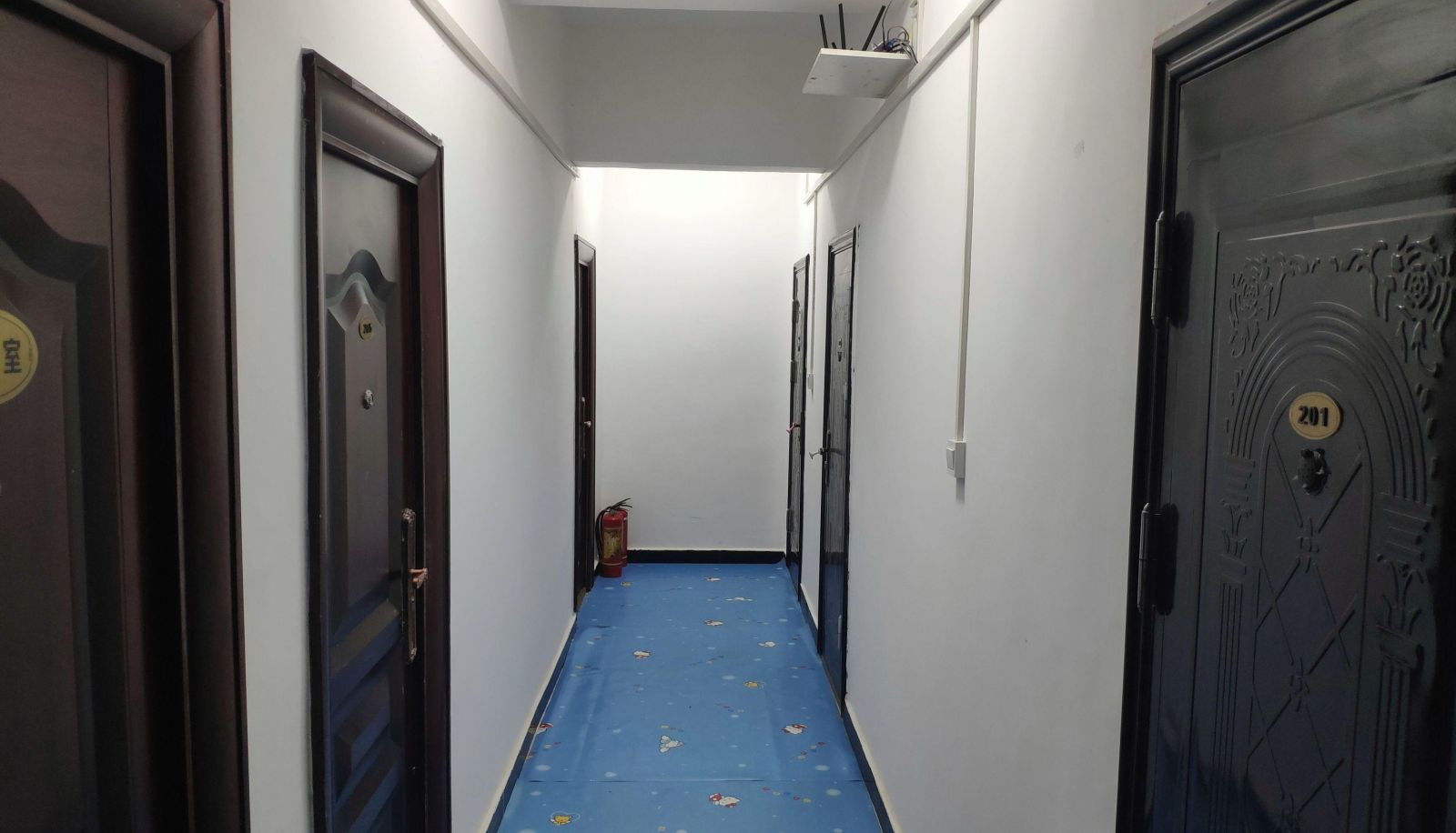 Zona exterior del hotel - Huating Hotel