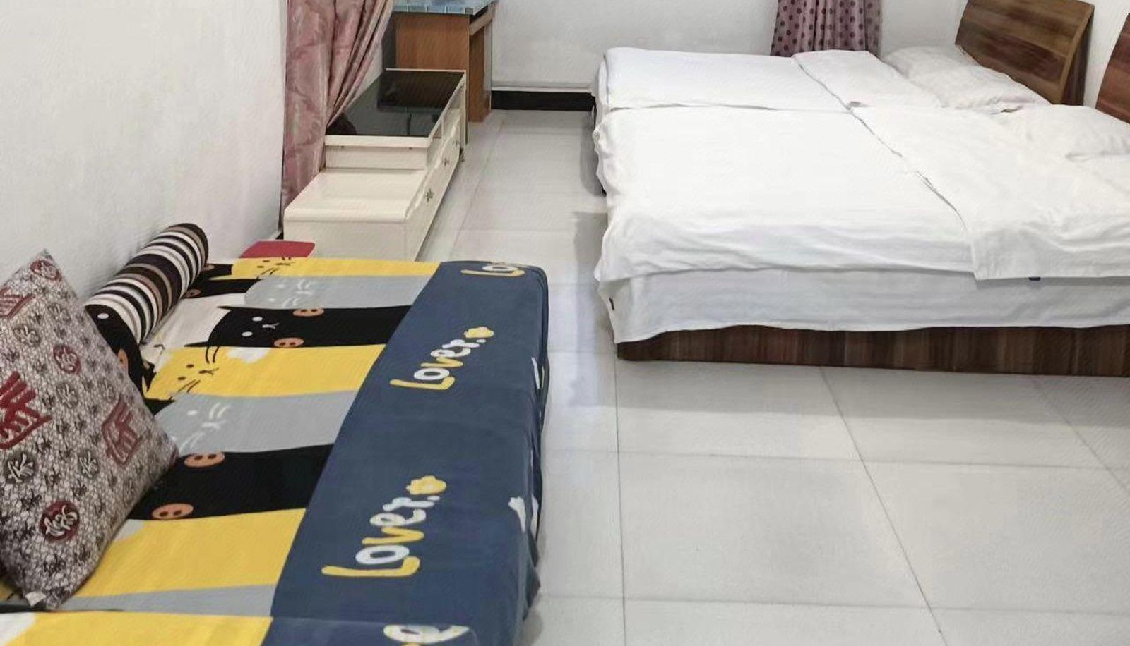 Camera - Yaju Hotel (Xijing College Store)