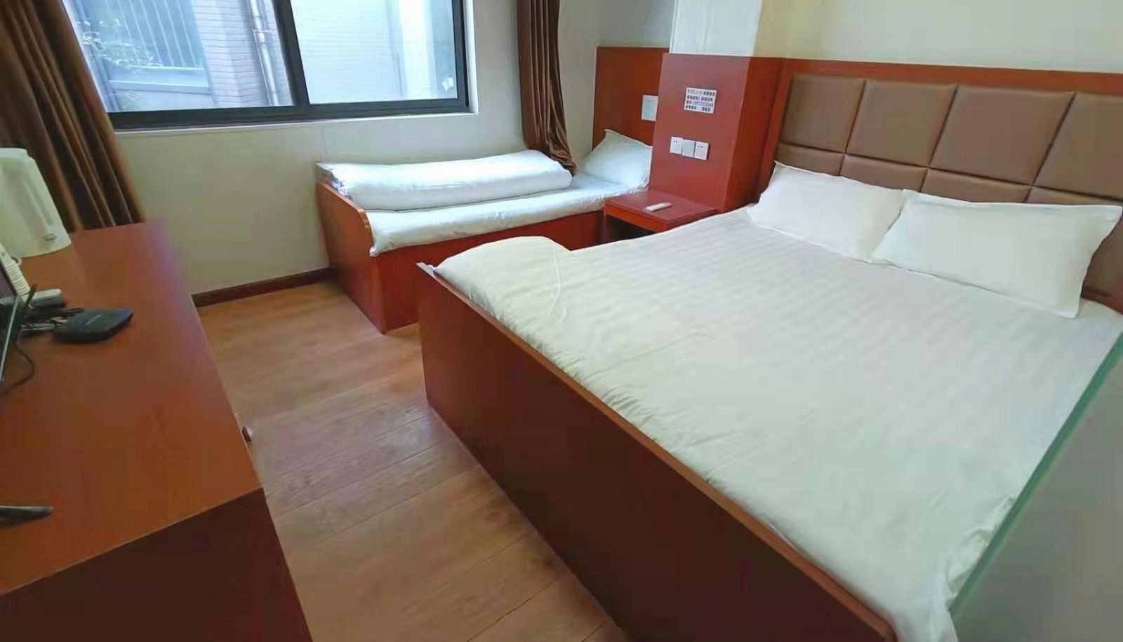 Business room - Poly Hotel
