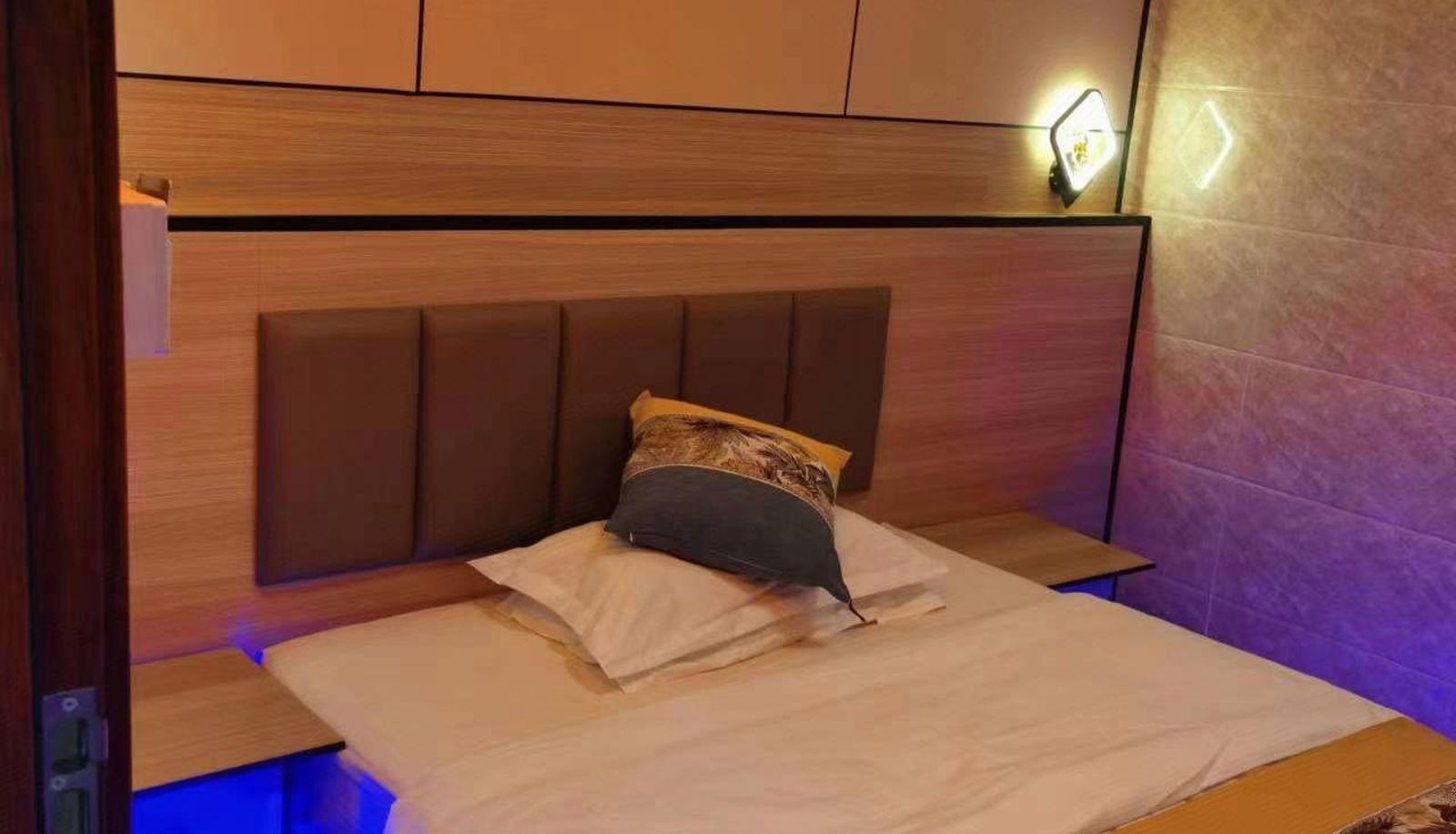 Camera - Hongfu Accommodation (Sisha Store)