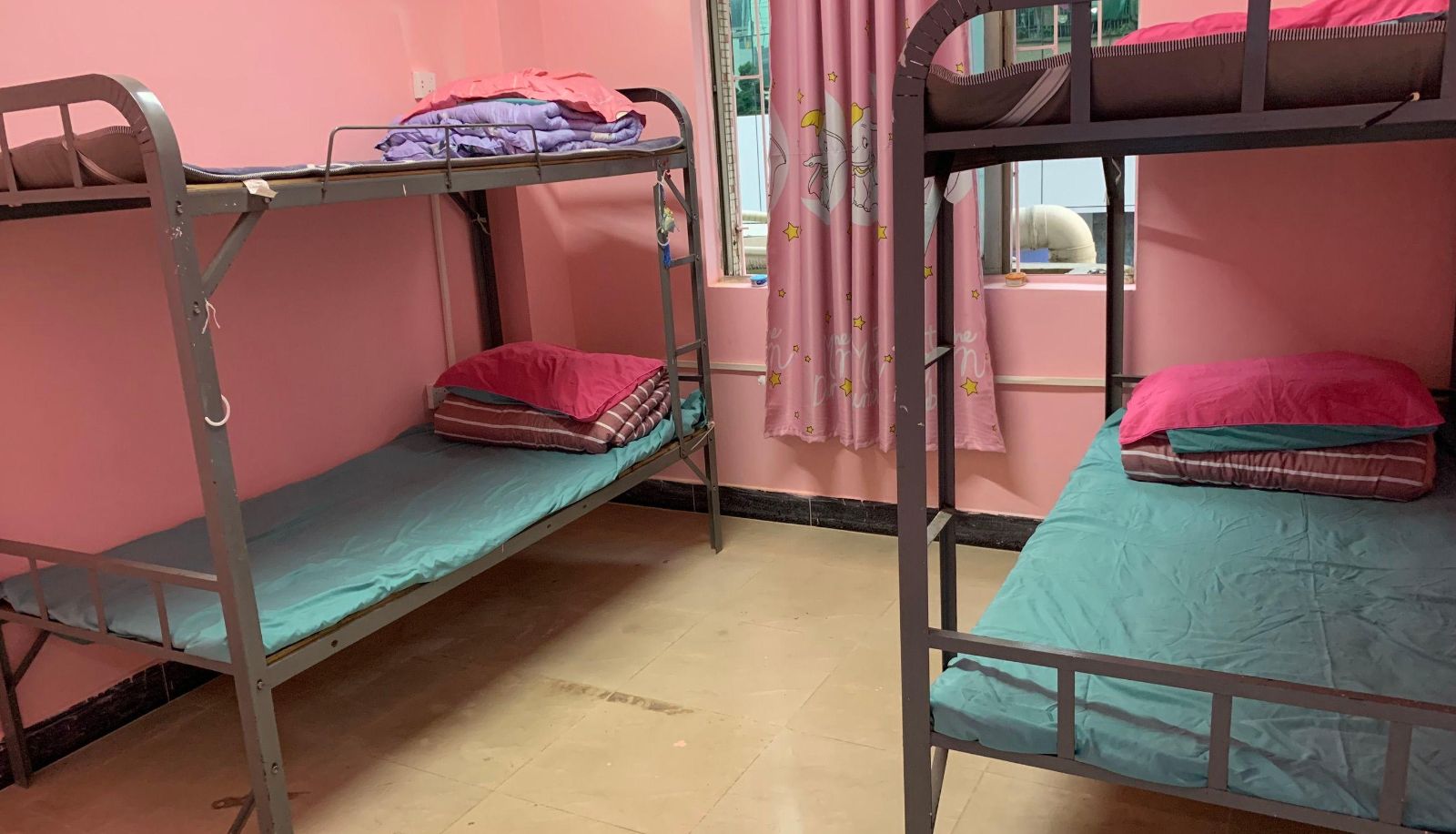 Zimmer - Qingfeng Suilai Youth Hostel (Sports West Road Branch)