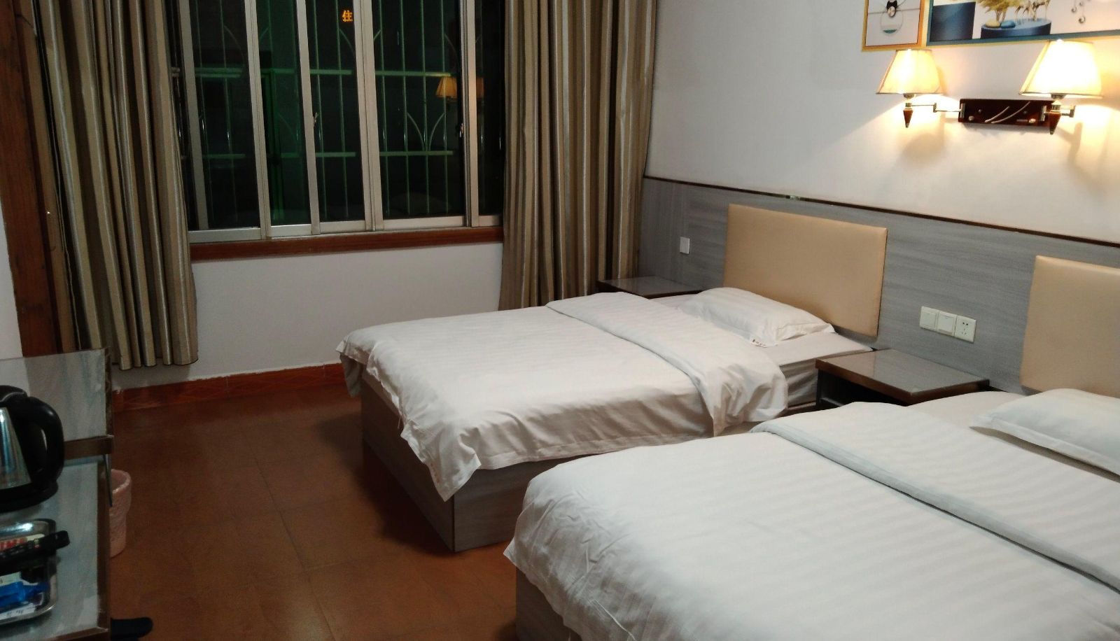 Camera business - Jinye Hotel (Industrial Avenue Store)
