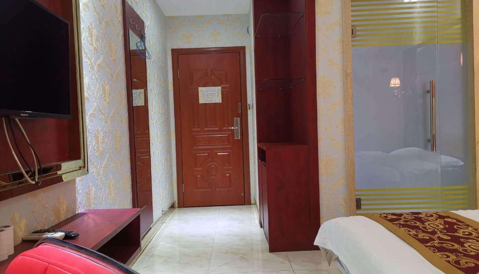 Kamer - Mingzhu Business Hotel (Wuhan Nanhu University of Technology Store)