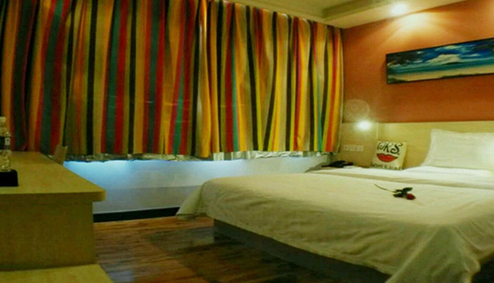 Camera business - Bayannur Station) 7-Day Hotel (Victory Road Victoria Branch