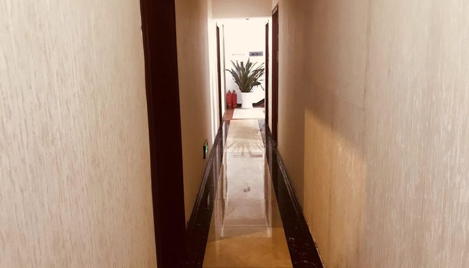 Hotel Außenbreich - Dillman Hotel