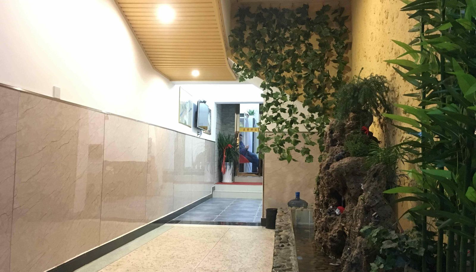 Zewnętrzna część hotelu - Anyefang Hotel (Luoyang Museum Store)