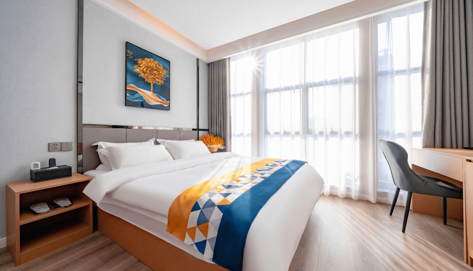 Zimmer - 700 million hotels