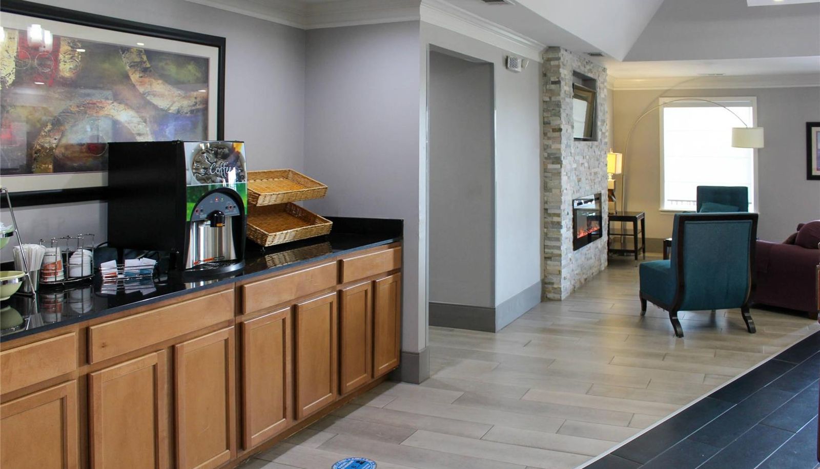 Hall - Quality Inn Crossville Near Cumberland Mountain State Park