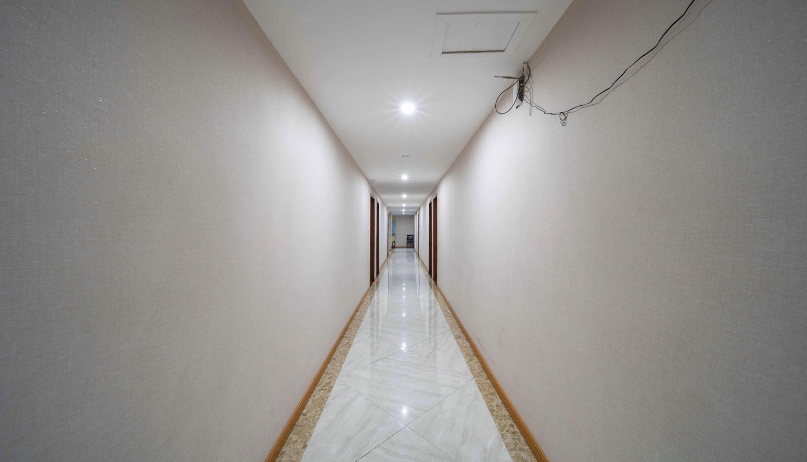 Zewnętrzna część hotelu - Jinlin Business Hotel