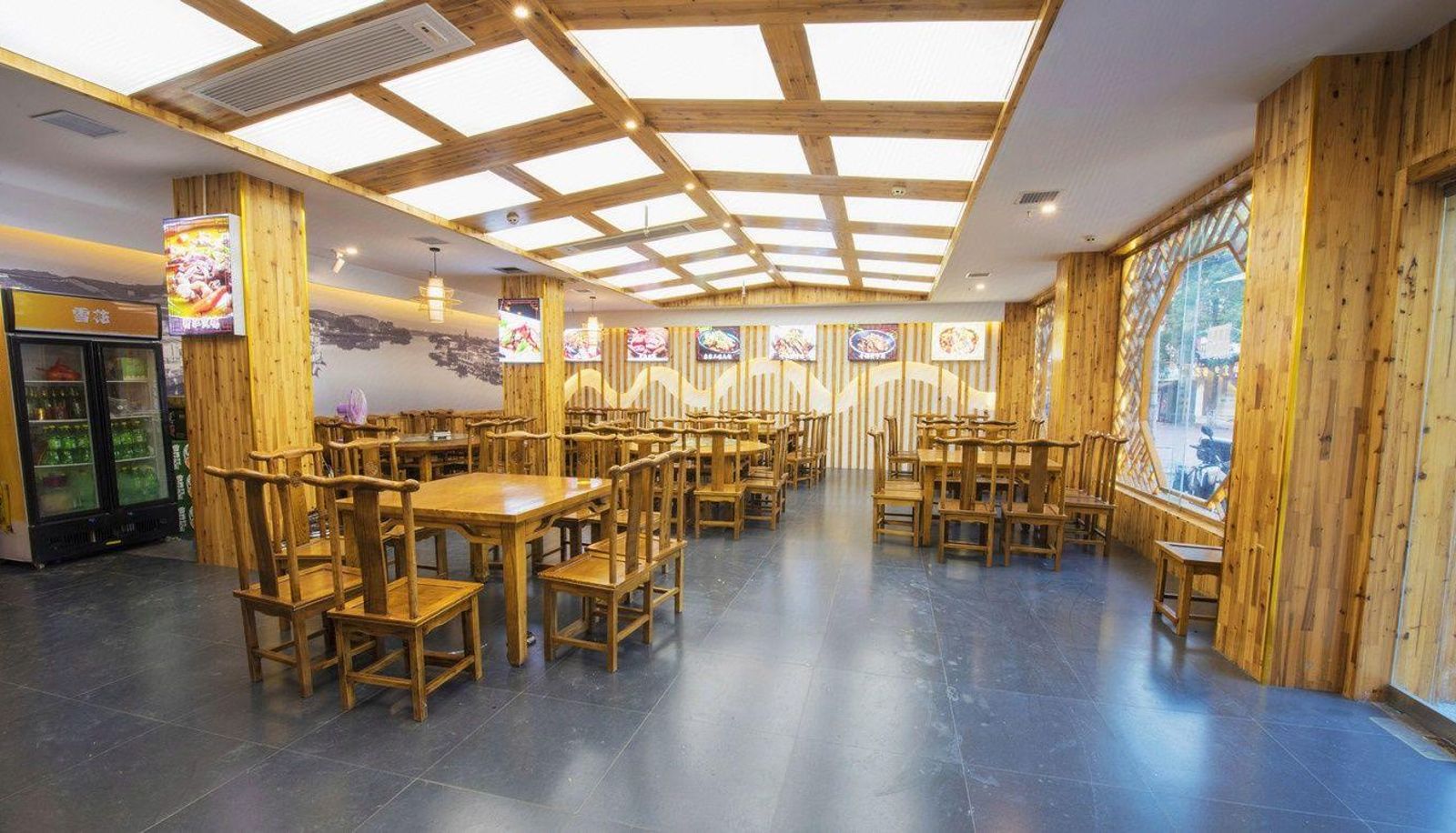 Zona exterior del hotel - Huofeng Hotel