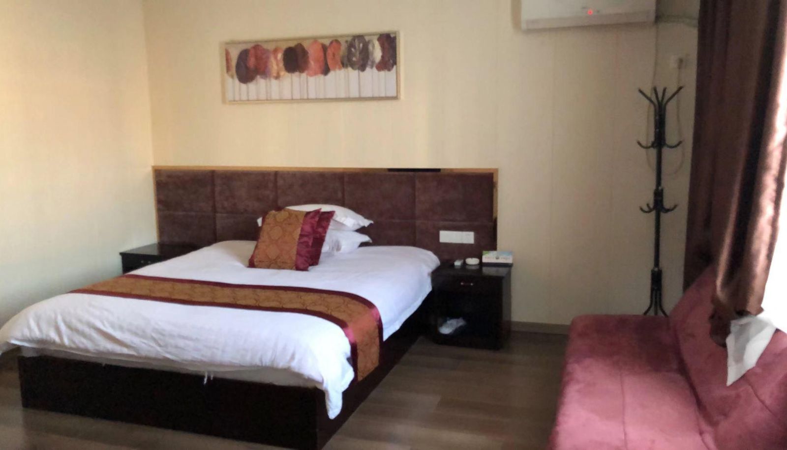 Zona exterior del hotel - Jinlin Hotel