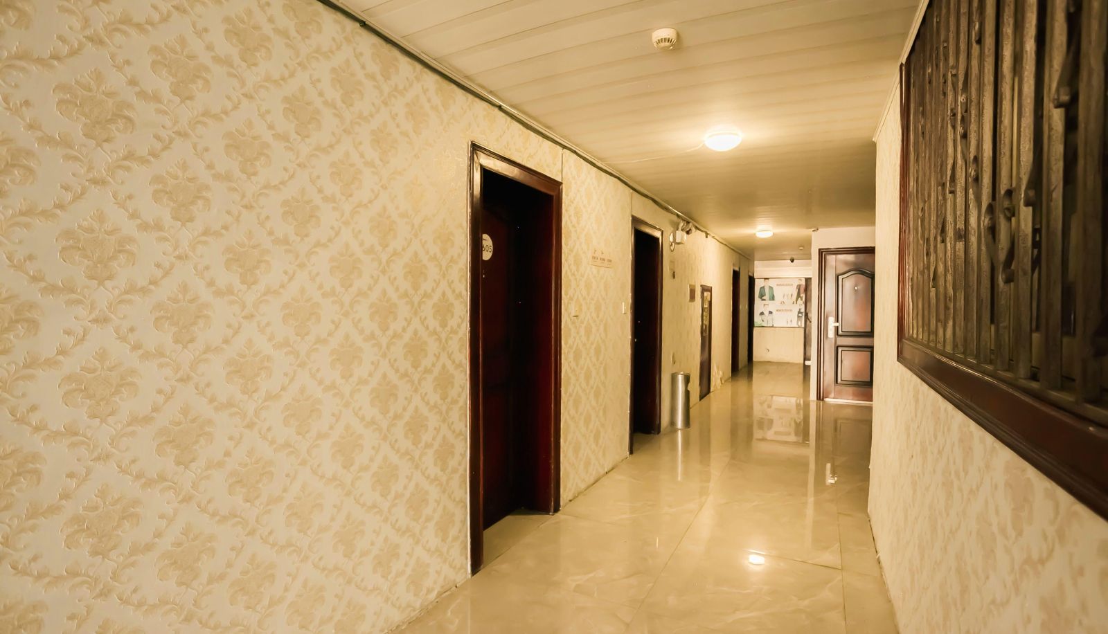 Zona exterior del hotel - Dongyang Zhiling Hotel