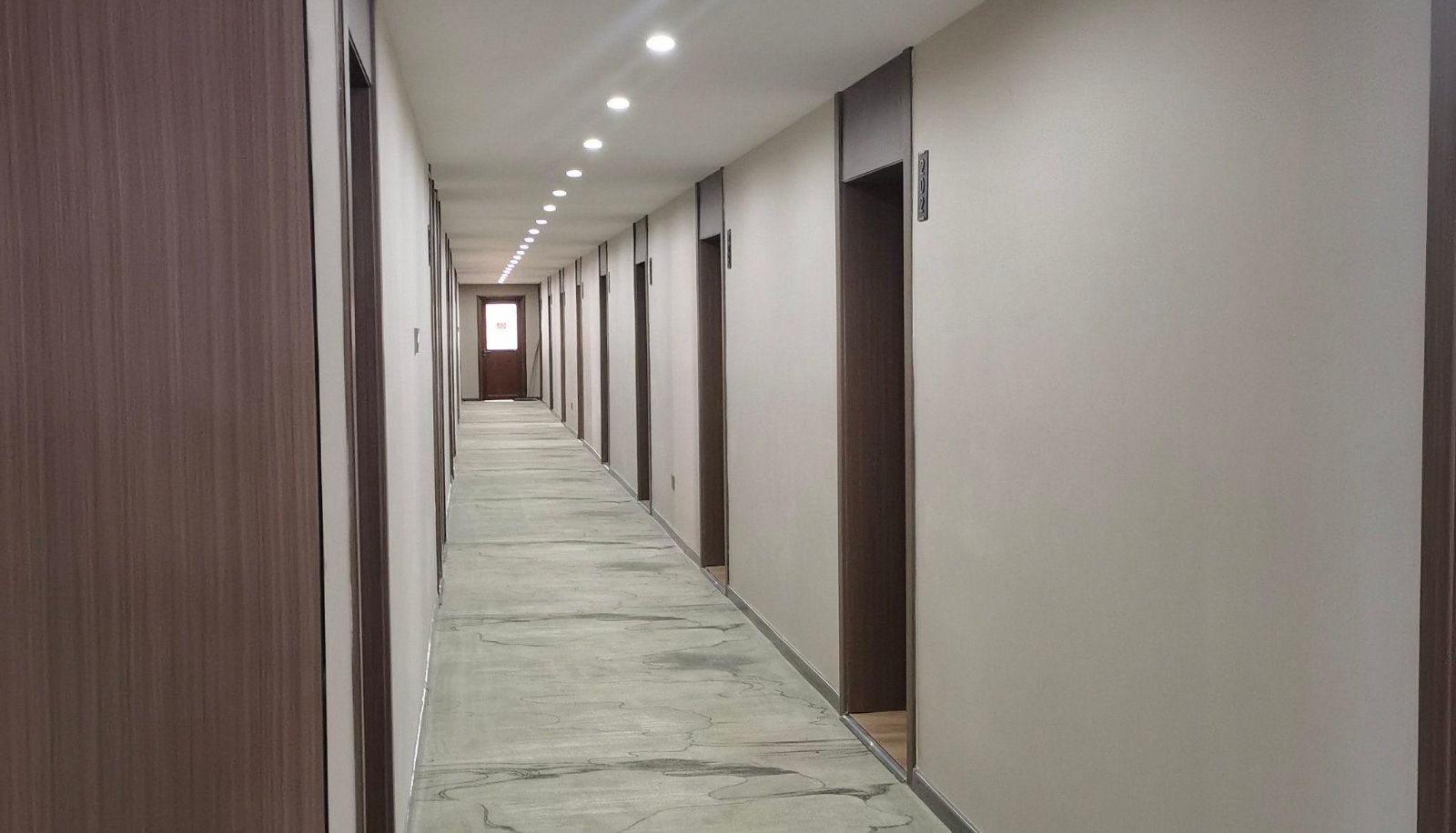 Area esterna dell'hotel - Ape Island Hotel