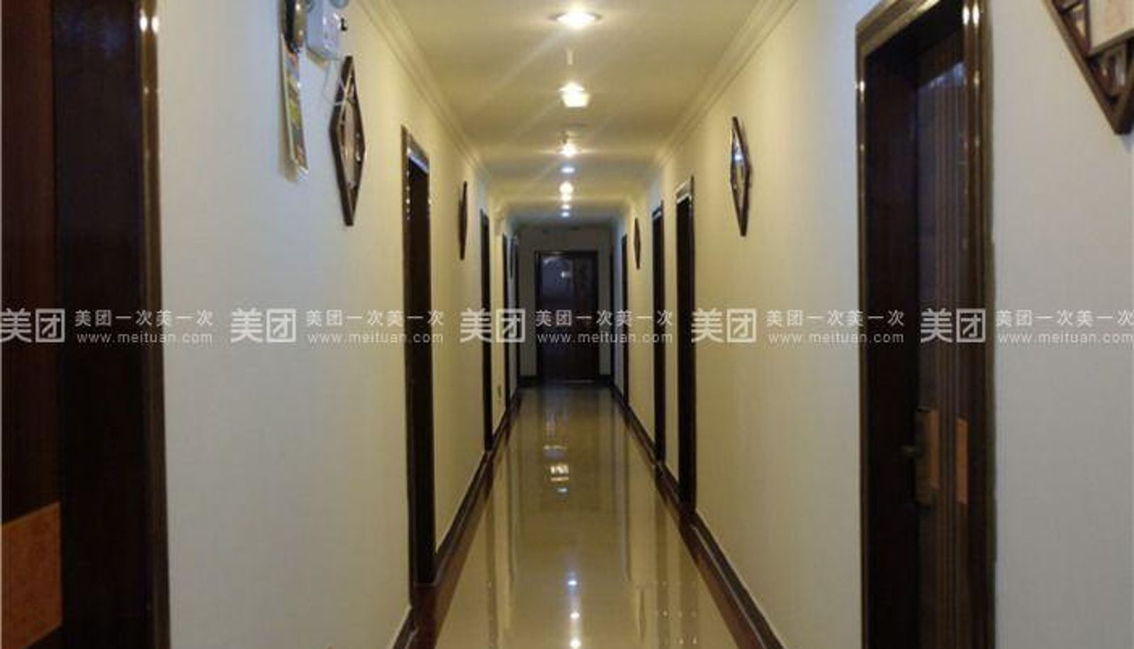 Hotel outdoor area - Yizhong Hotel