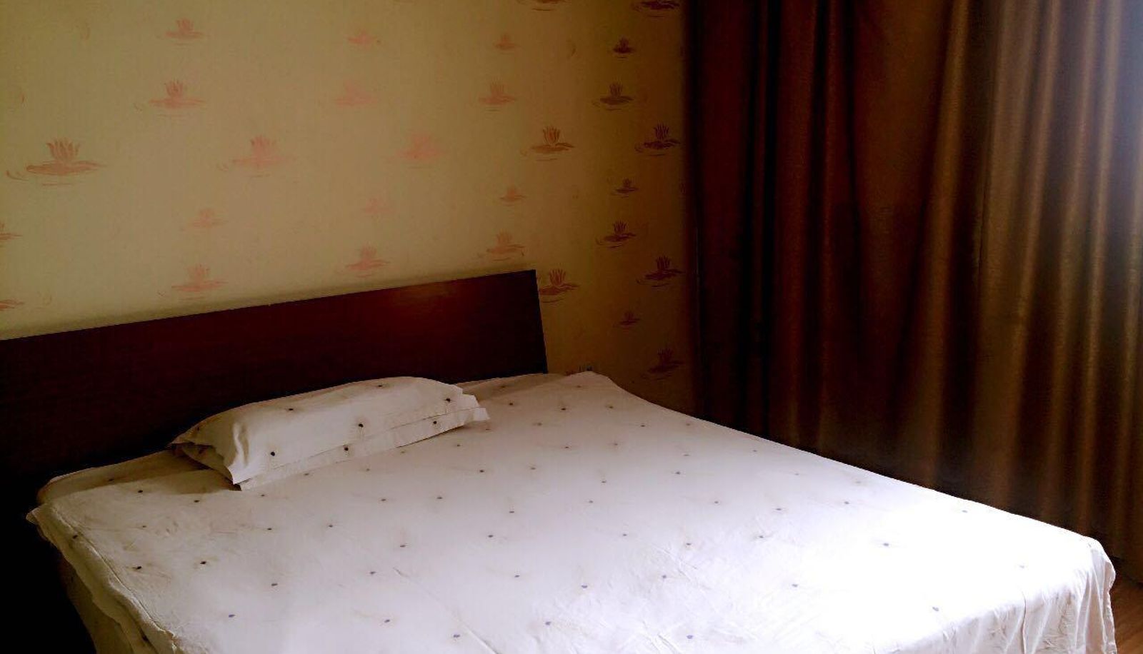 Zimmer - White Pigeon Hotel