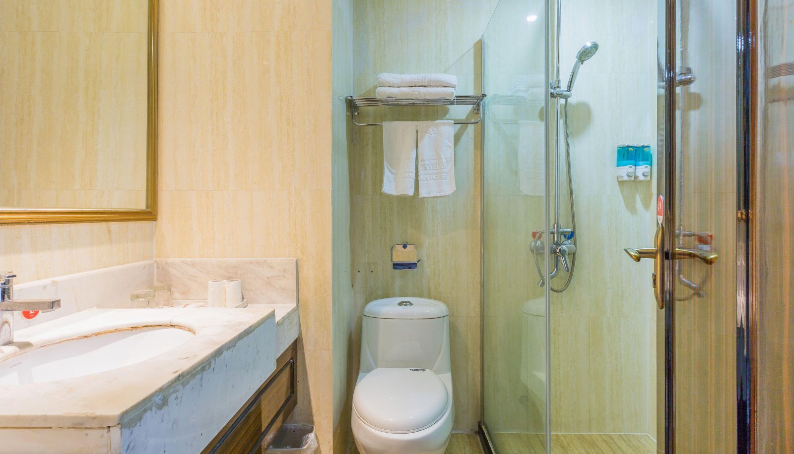 Camera business - Triumphal Arch Hotel (Zhangwan District Checheng Road Branch)