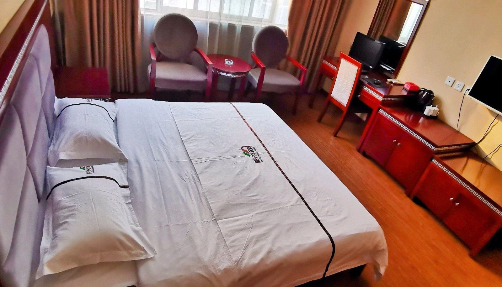 Zimmer - Sunshine Network Hotel