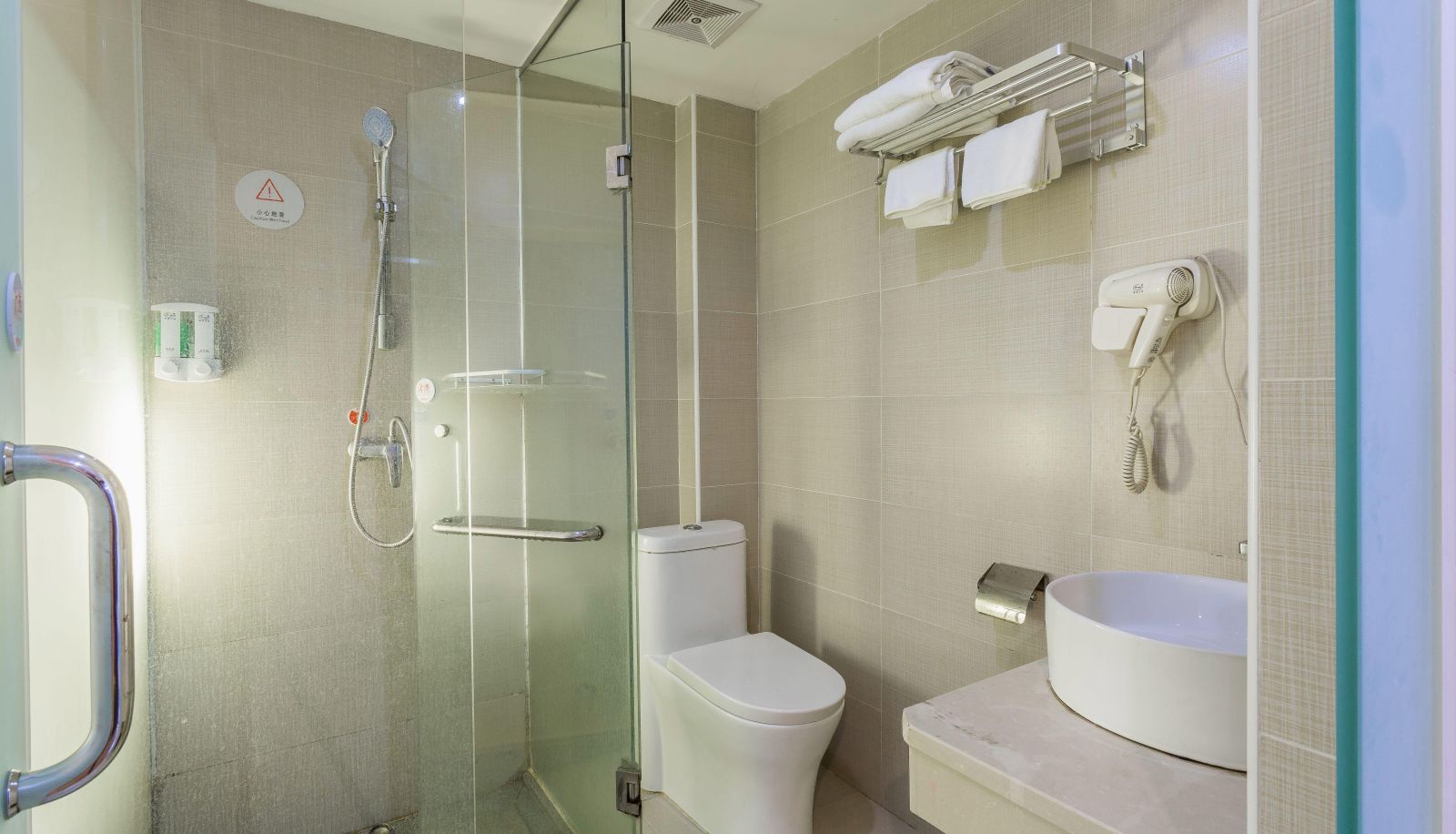 Camera business - Xinyi Hotel (Taihe Subway Station Store)