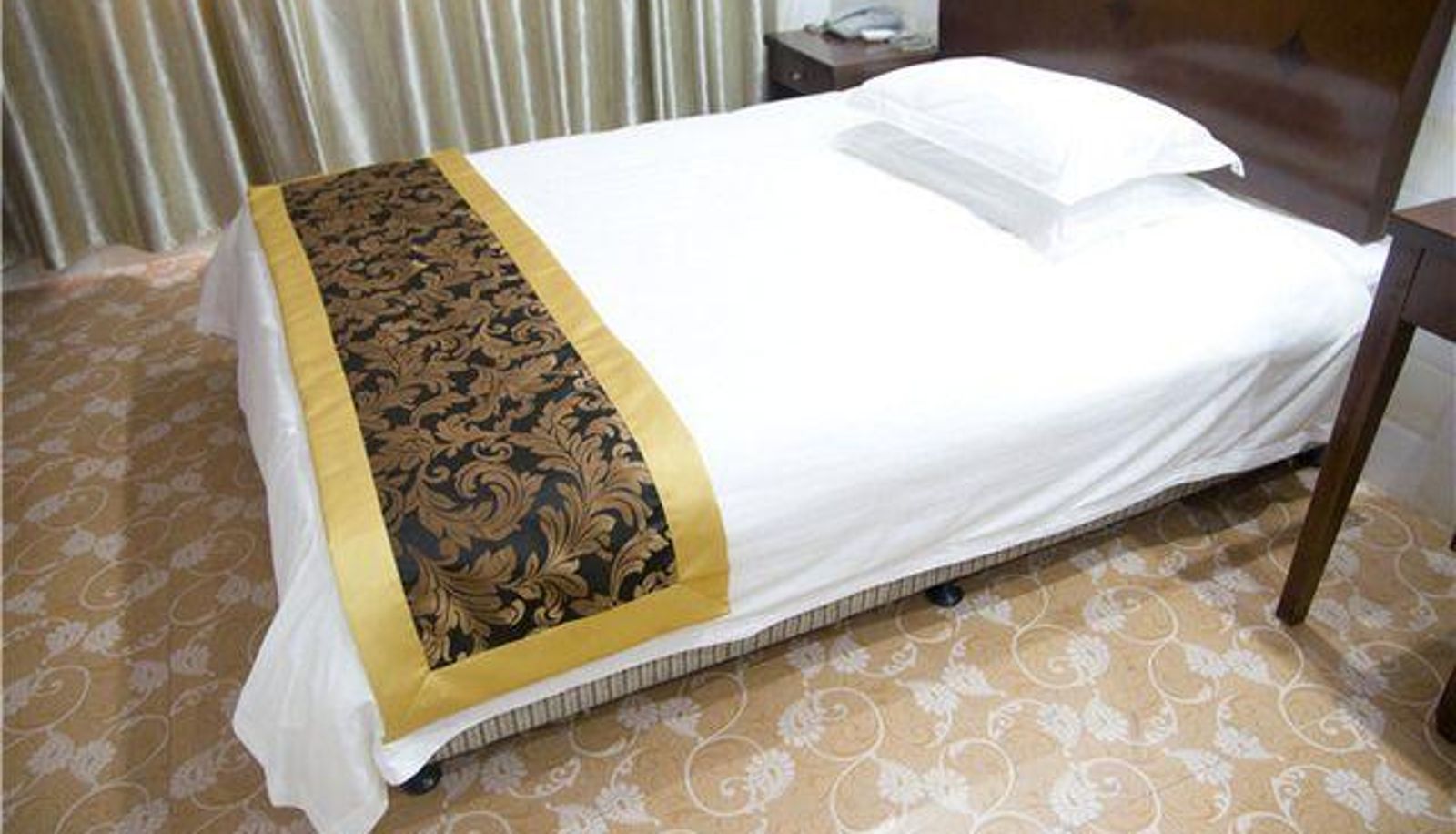 Zimmer - Zhongyuan Business Hotel