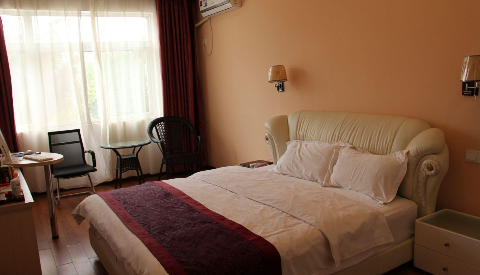 Zimmer - New Green Hotel
