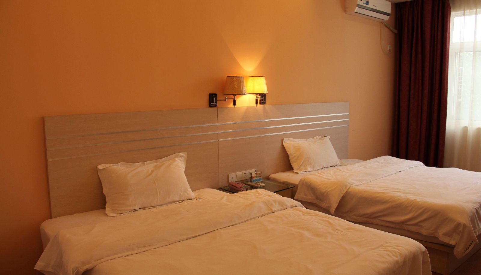 Zimmer - New Green Hotel