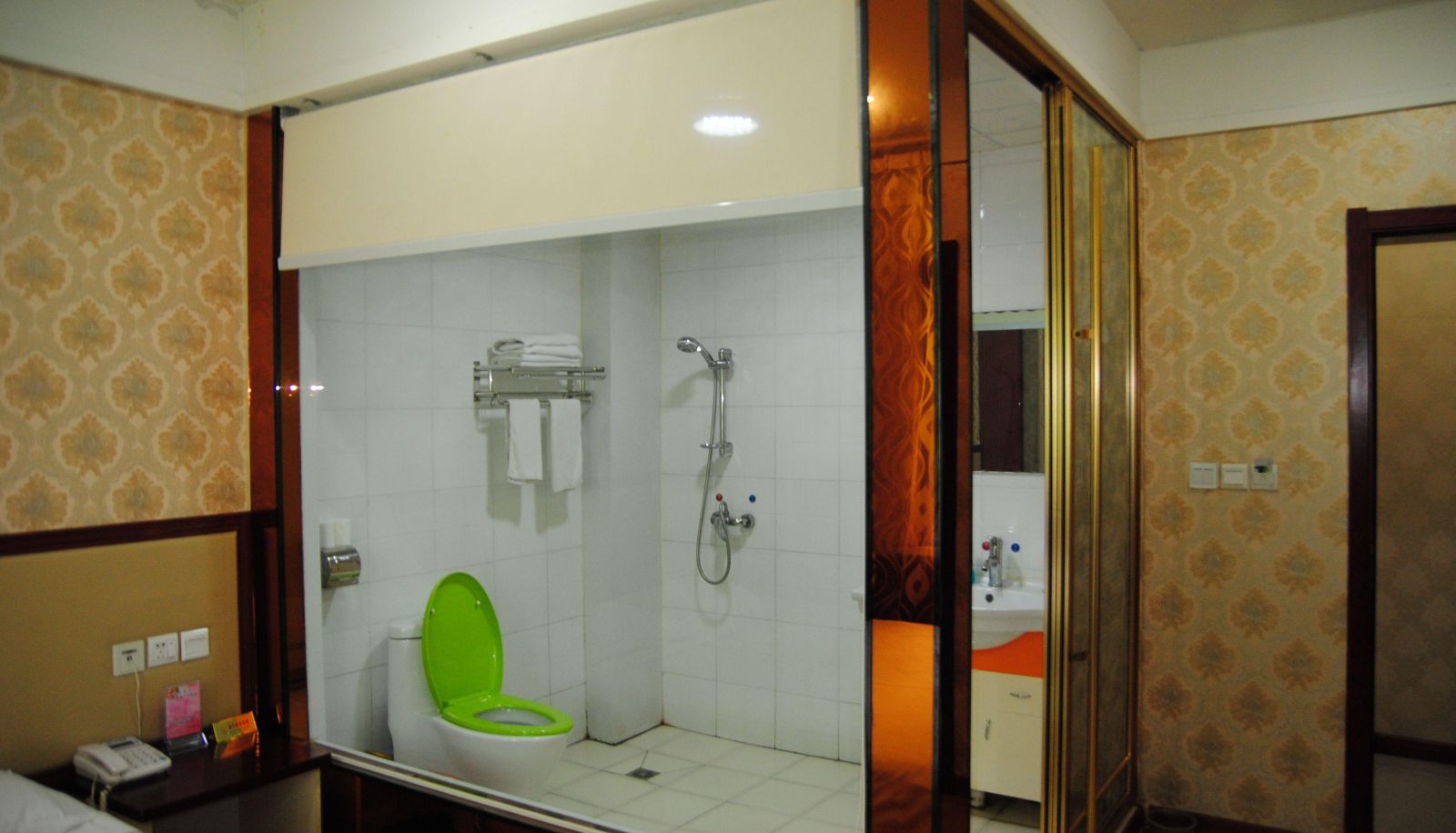 Room - Marriott Business Hotel