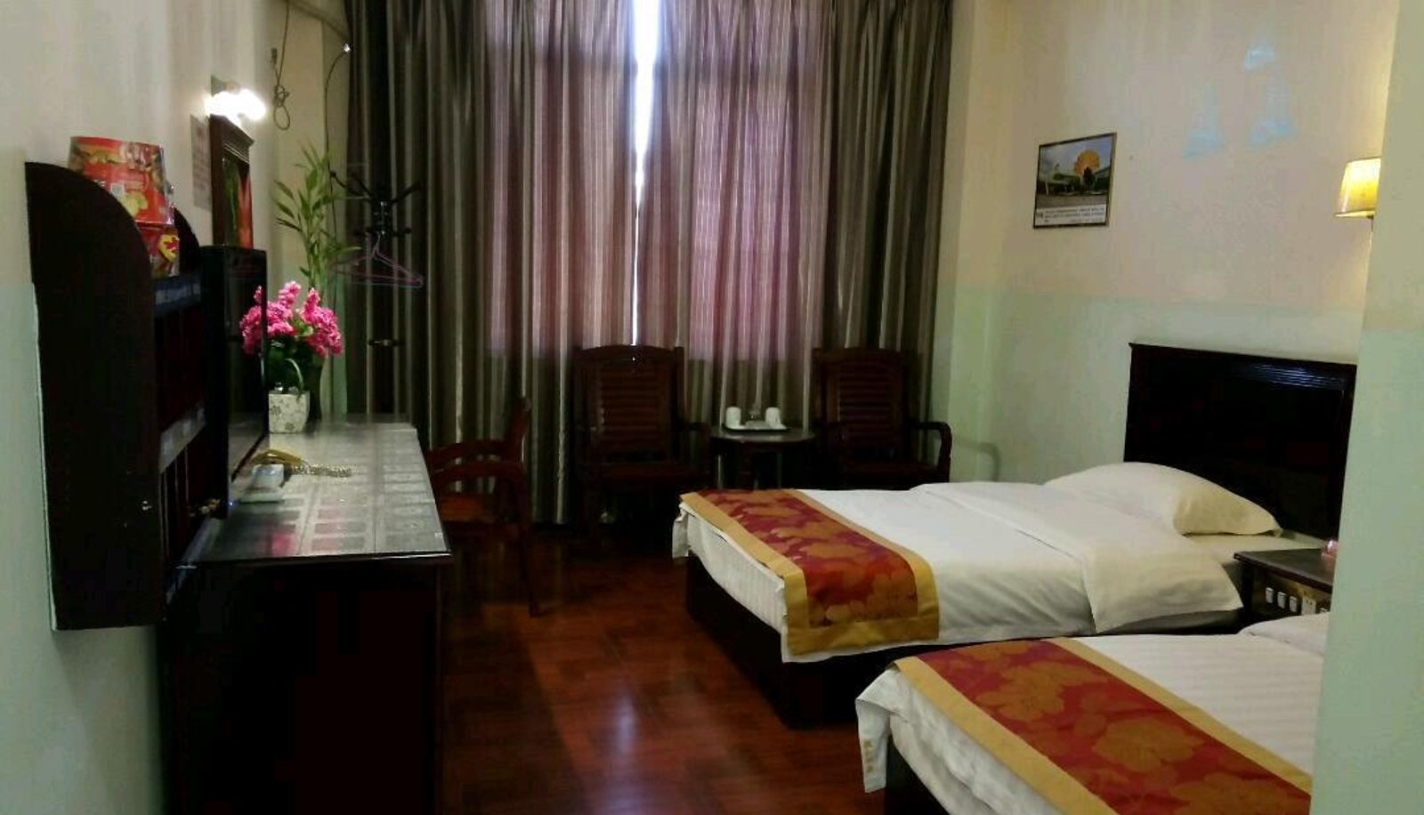Buitenruimte van het hotel - Tengyun Hotel