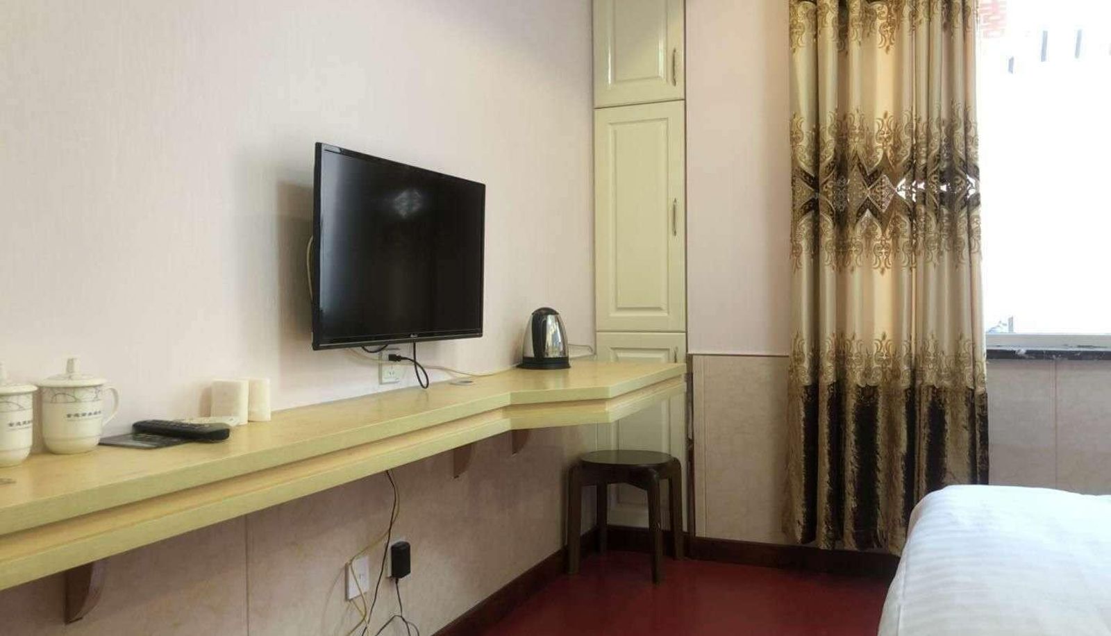 Room - Jinyi Business Hotel