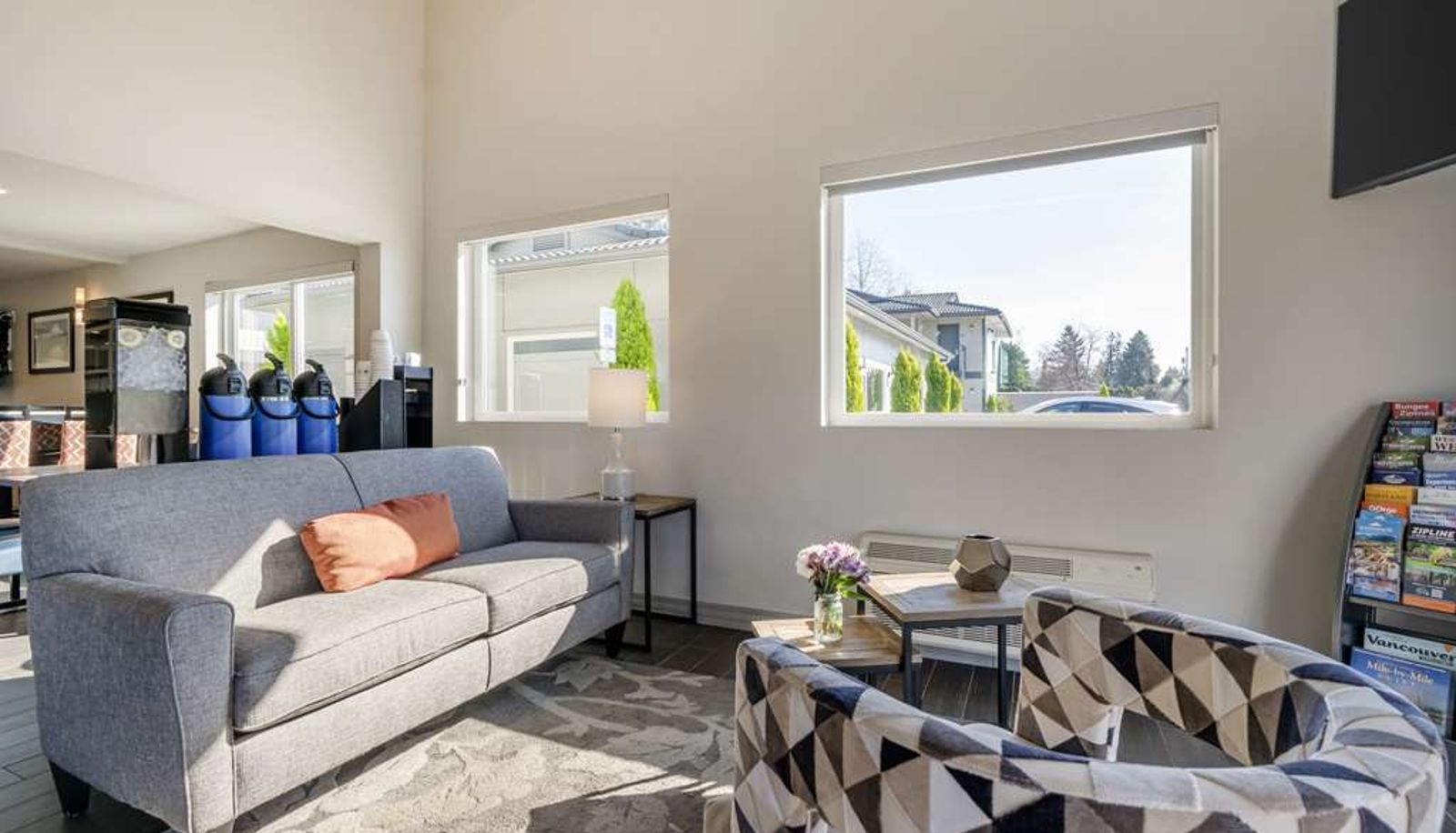 Hall - Best Western Inn of Vancouver