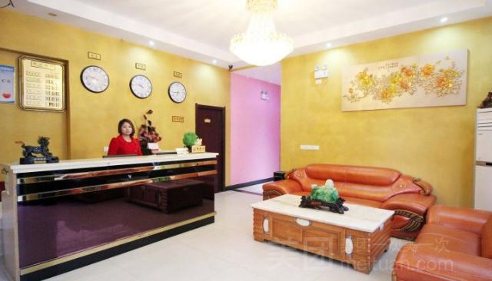 Zewnętrzna część hotelu - New Hualian Hotel