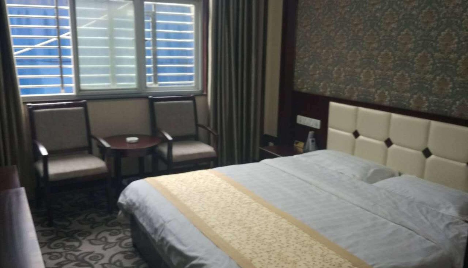 Business room - Overseas Chinese Hotel
