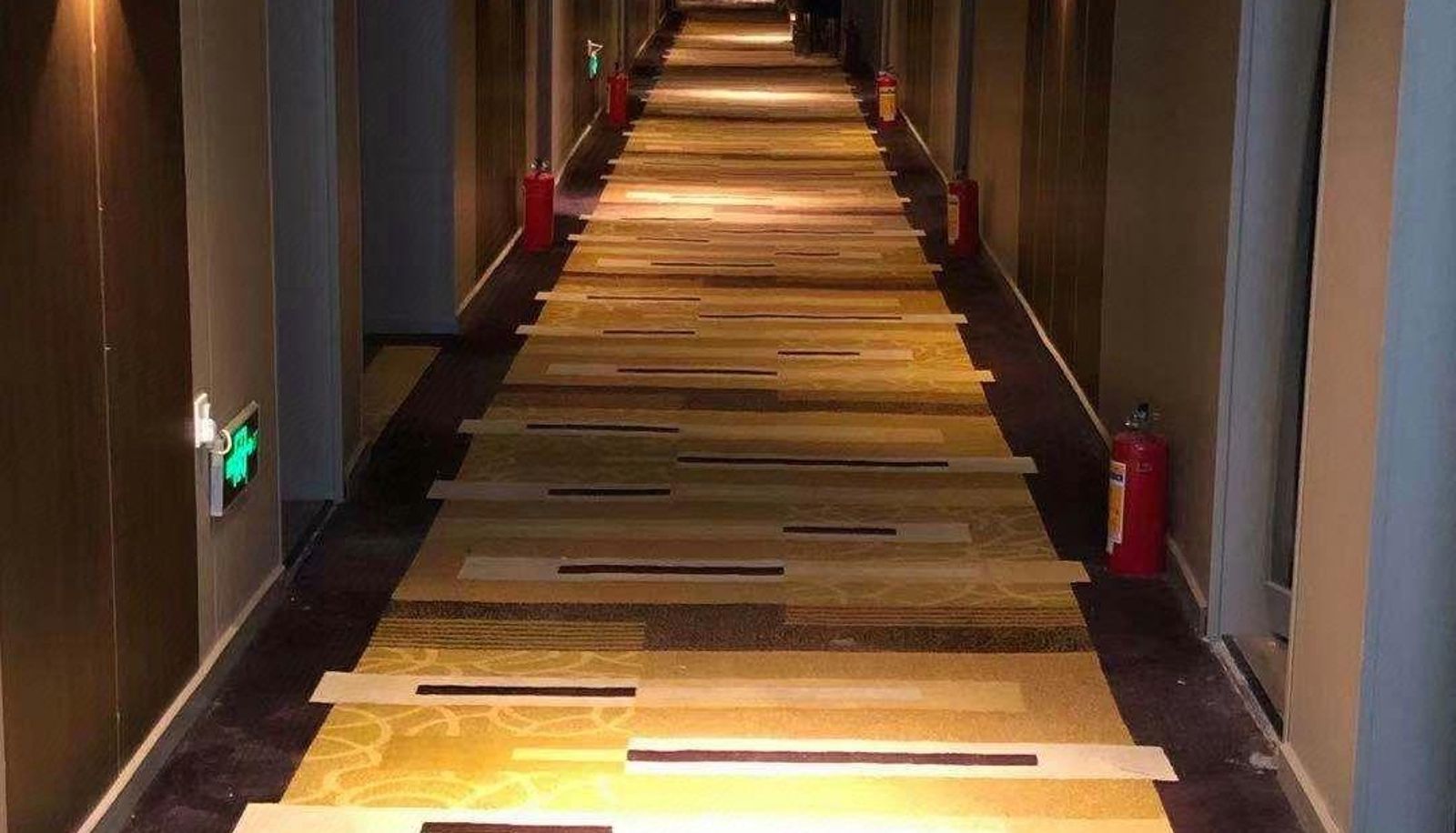 Zewnętrzna część hotelu - Huanghan Business Hotel