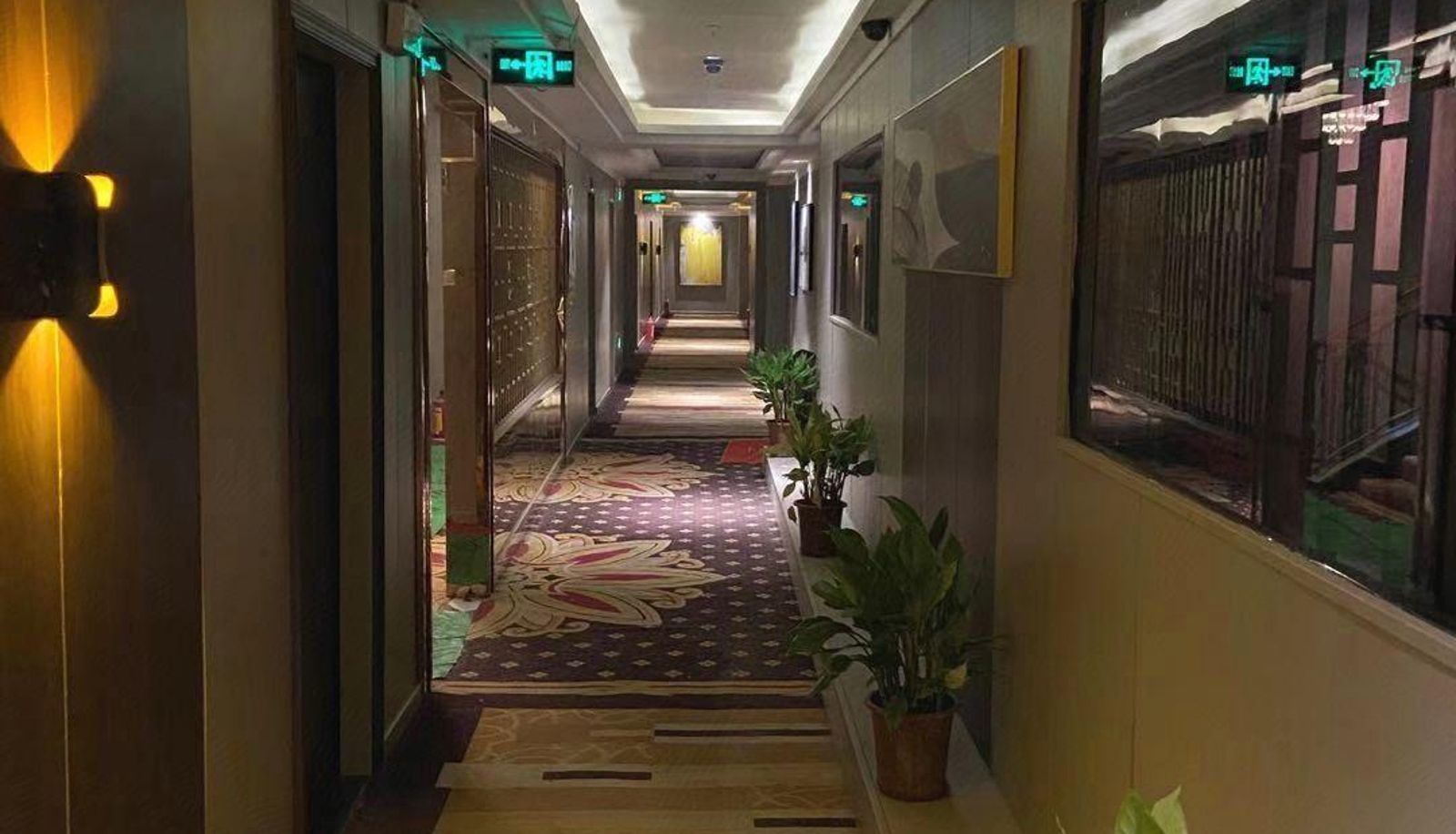 Zewnętrzna część hotelu - Huanghan Business Hotel