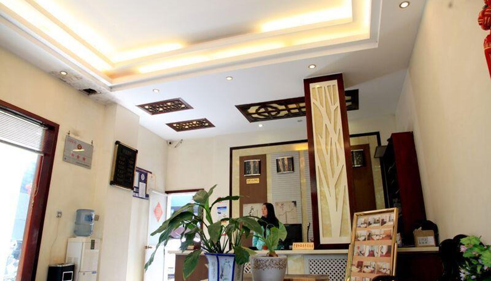 Zona exterior del hotel - Qingdong Hotel