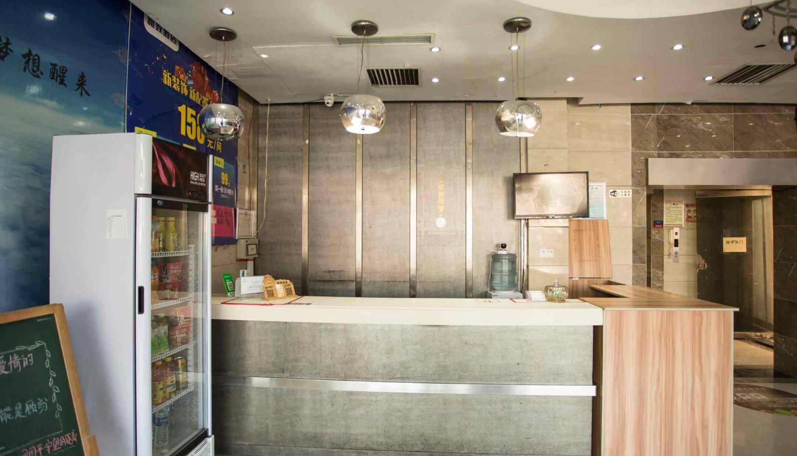 Zona exterior del hotel - Shanglin Business Hotel