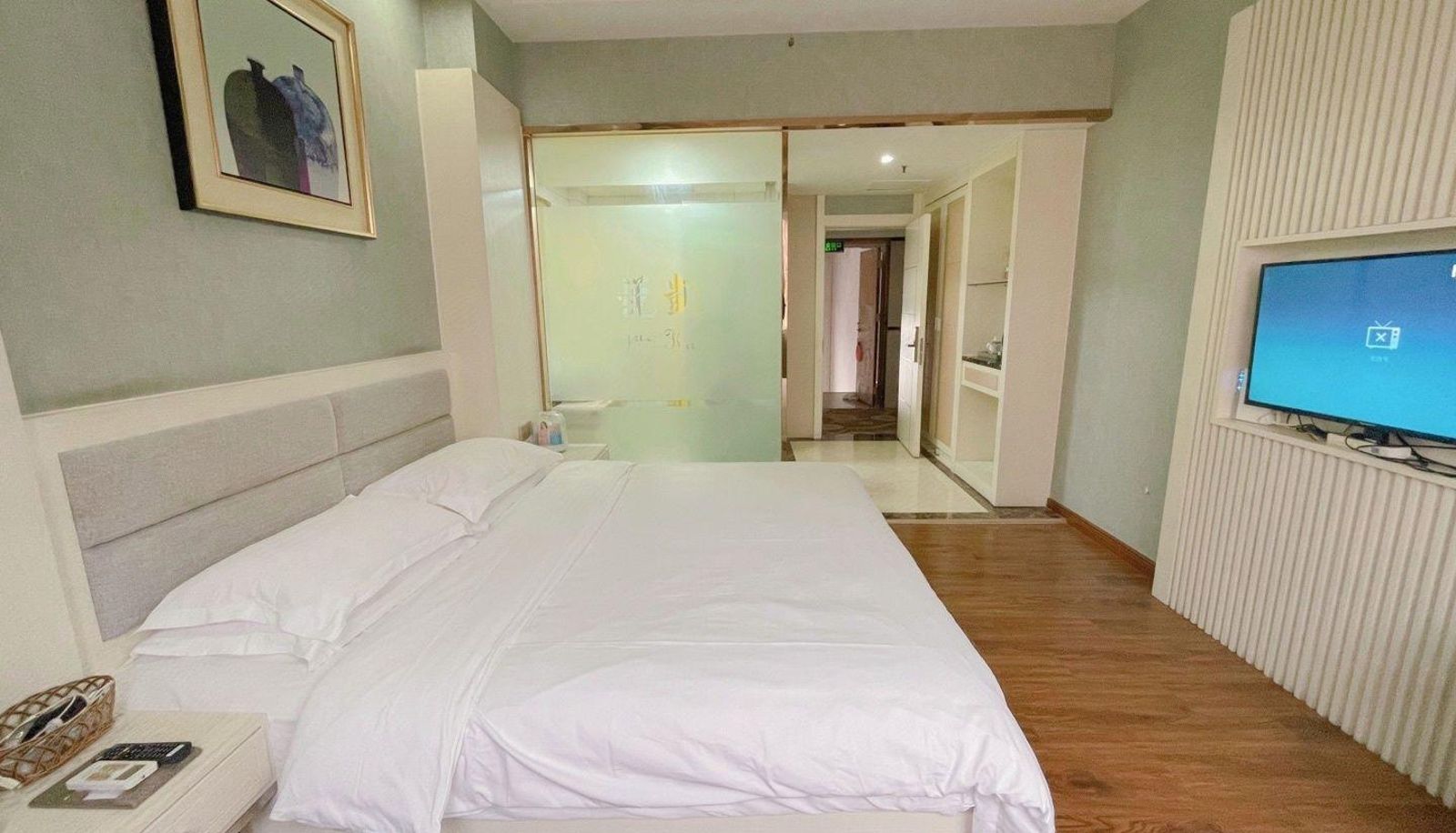 Camera business - Hyatt Business Hotel (Lanxi Commercial Street Branch)