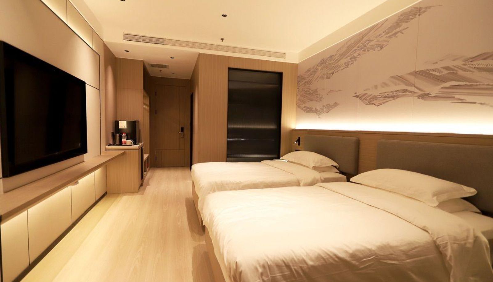 Camera business - Kailin Hotel (Lingbao Yinfu Market Store)